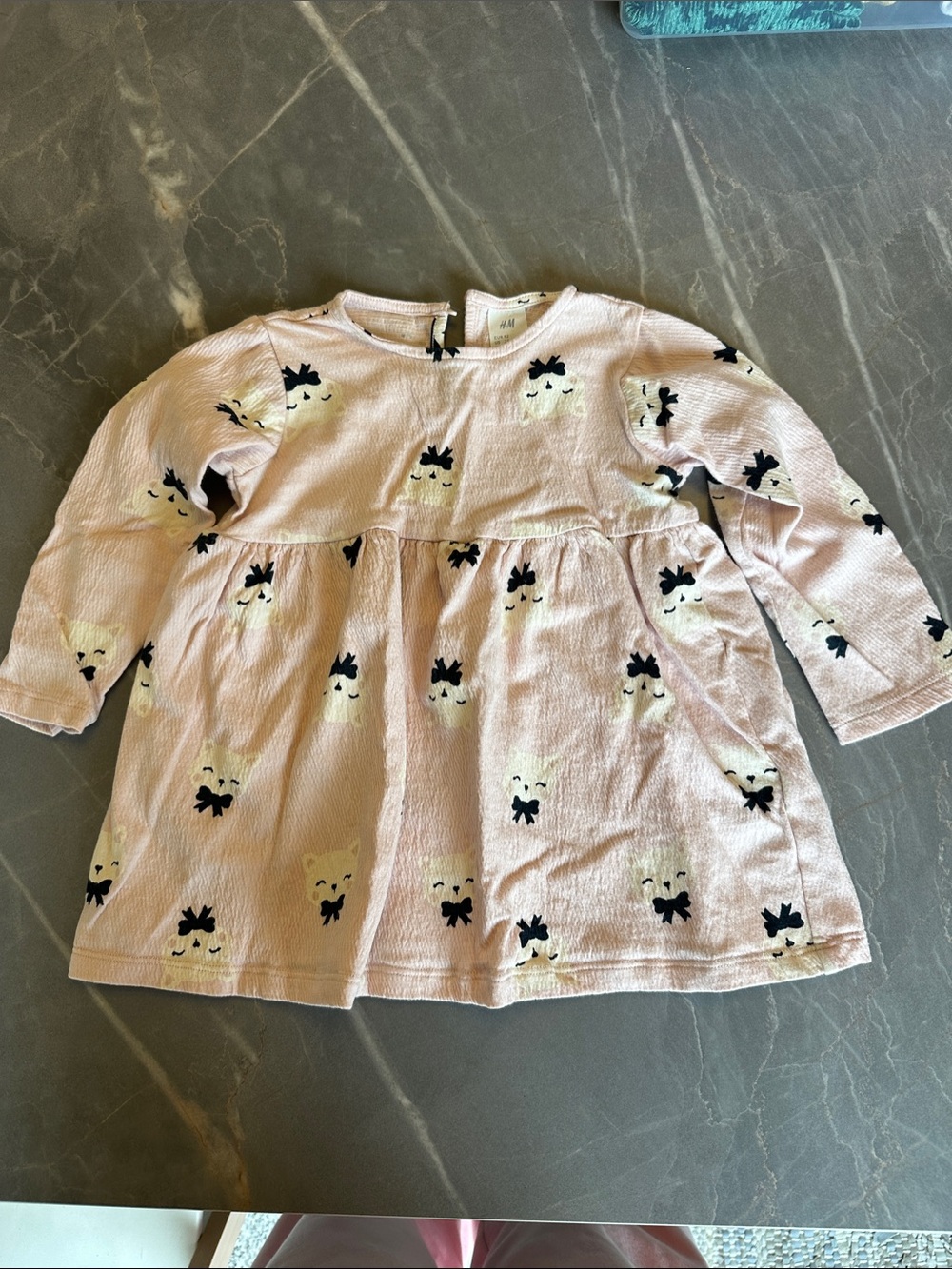H&M Pink Long-Sleeve Kitty Bow Print Dress